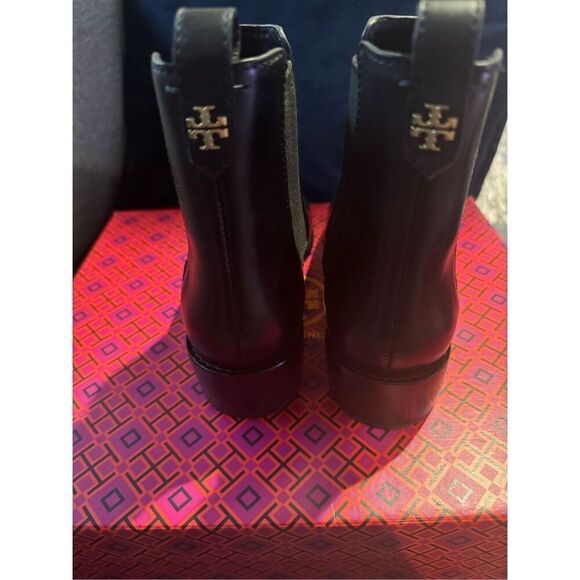 Tory Burch Chelsea ankle boot 45mm calf leather size 8 new in box - Picture 8 of 10